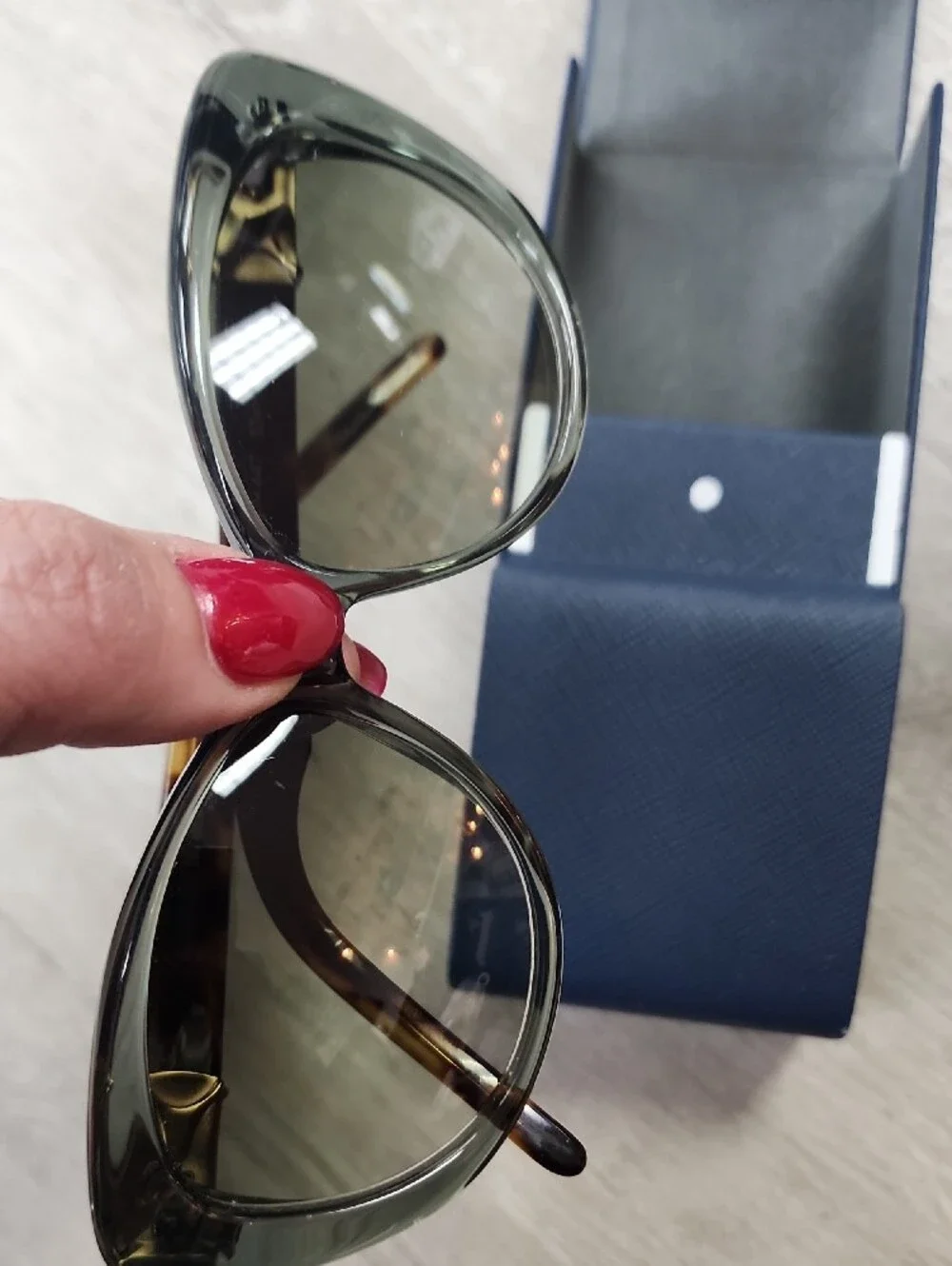 Robert Marc NYC Men’s Green Gradient Tortoiseshell Sunglasses